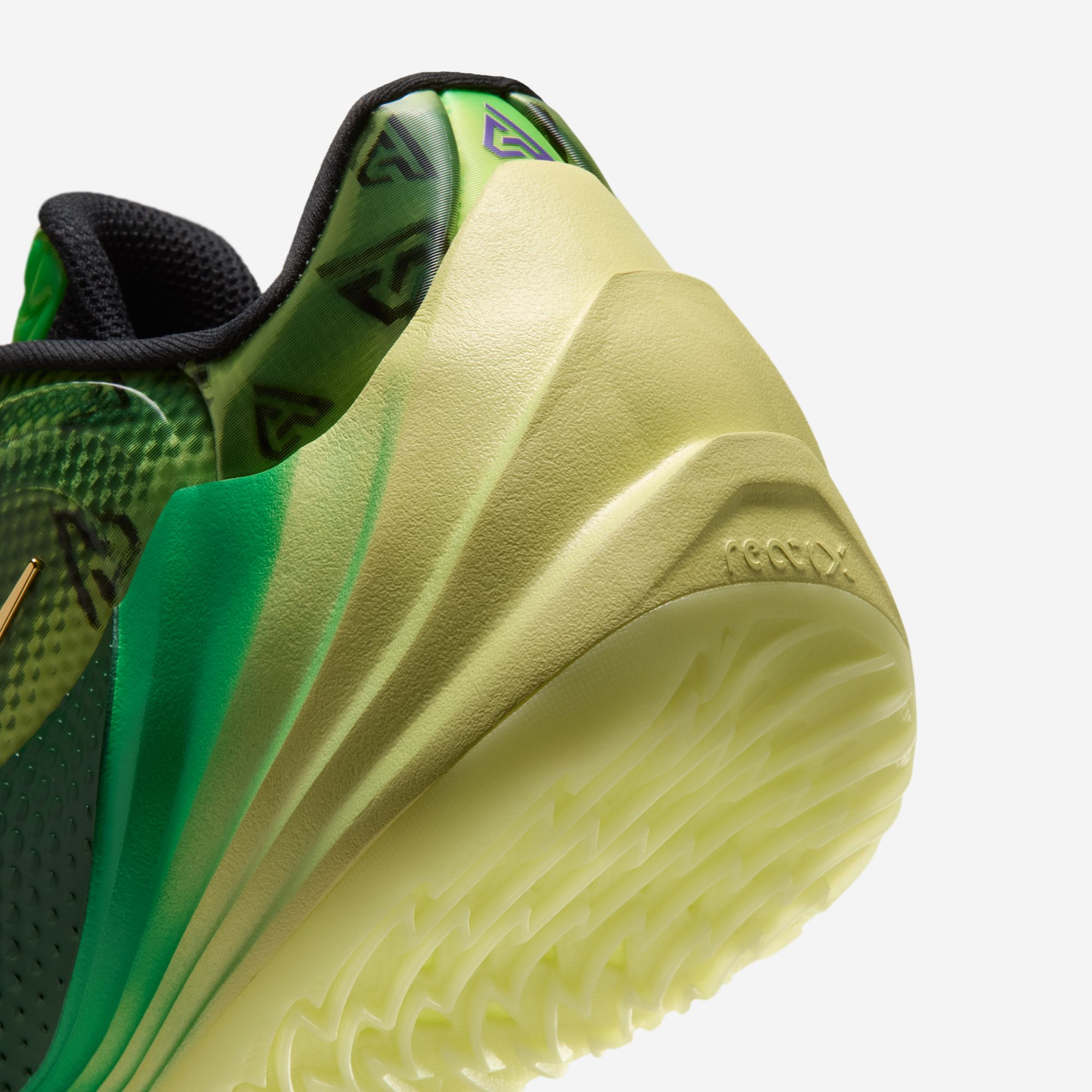 Nike Giannis Freak 8 Trick Question 2026 IO7945-300
