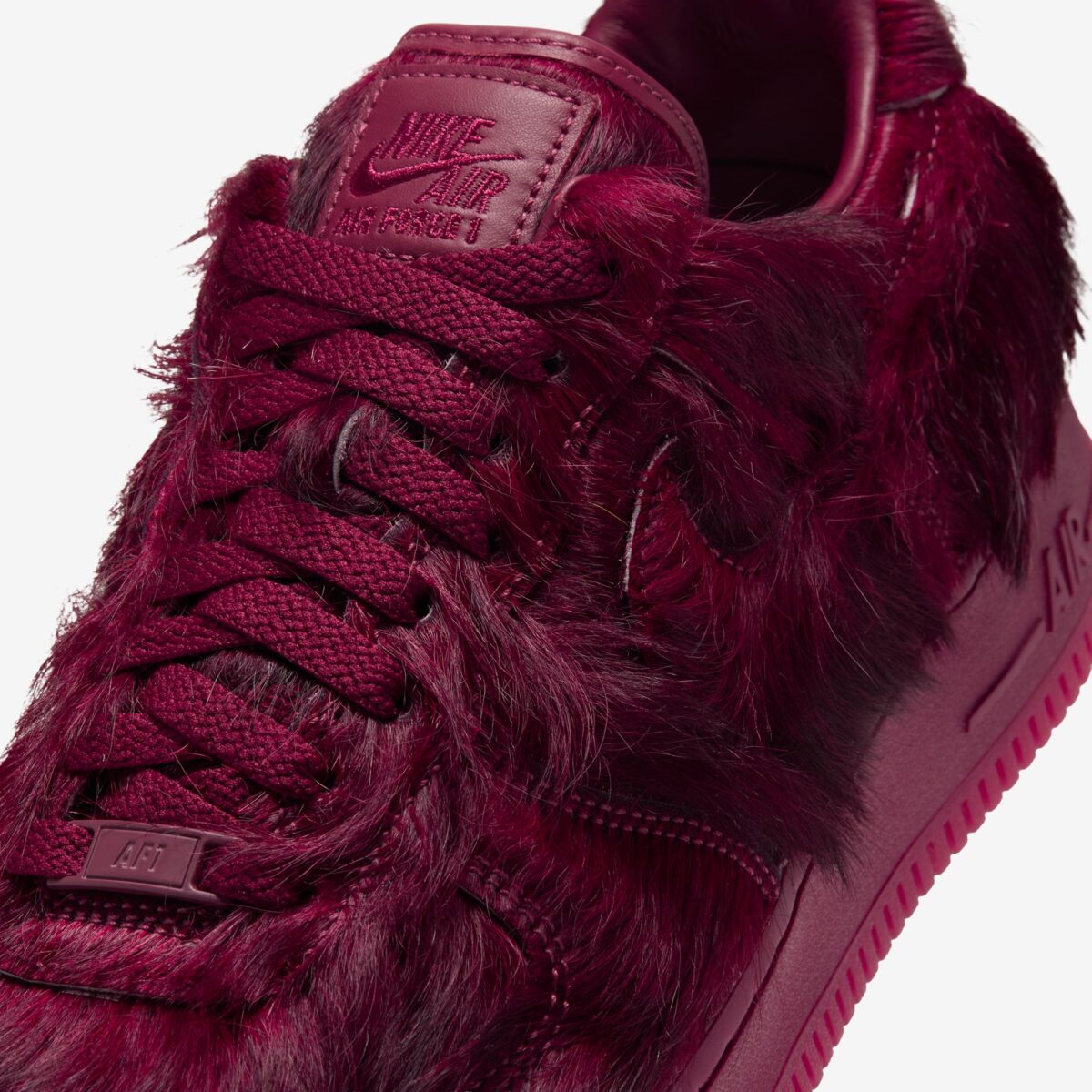 Nike Air Force 1 Low QS Pony Hair Team Red 2026 IR1940-600