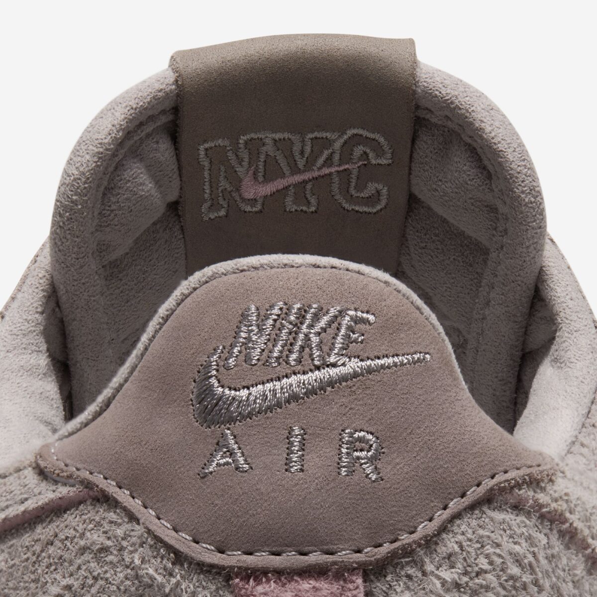 Nike Air Force 1 Low ’01 Subway Rat 2026 IV6999-001