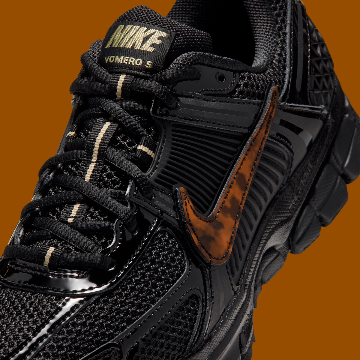 Nike Zoom Vomero 5 Tortoise Shell Swoosh 2026 IX4834-010