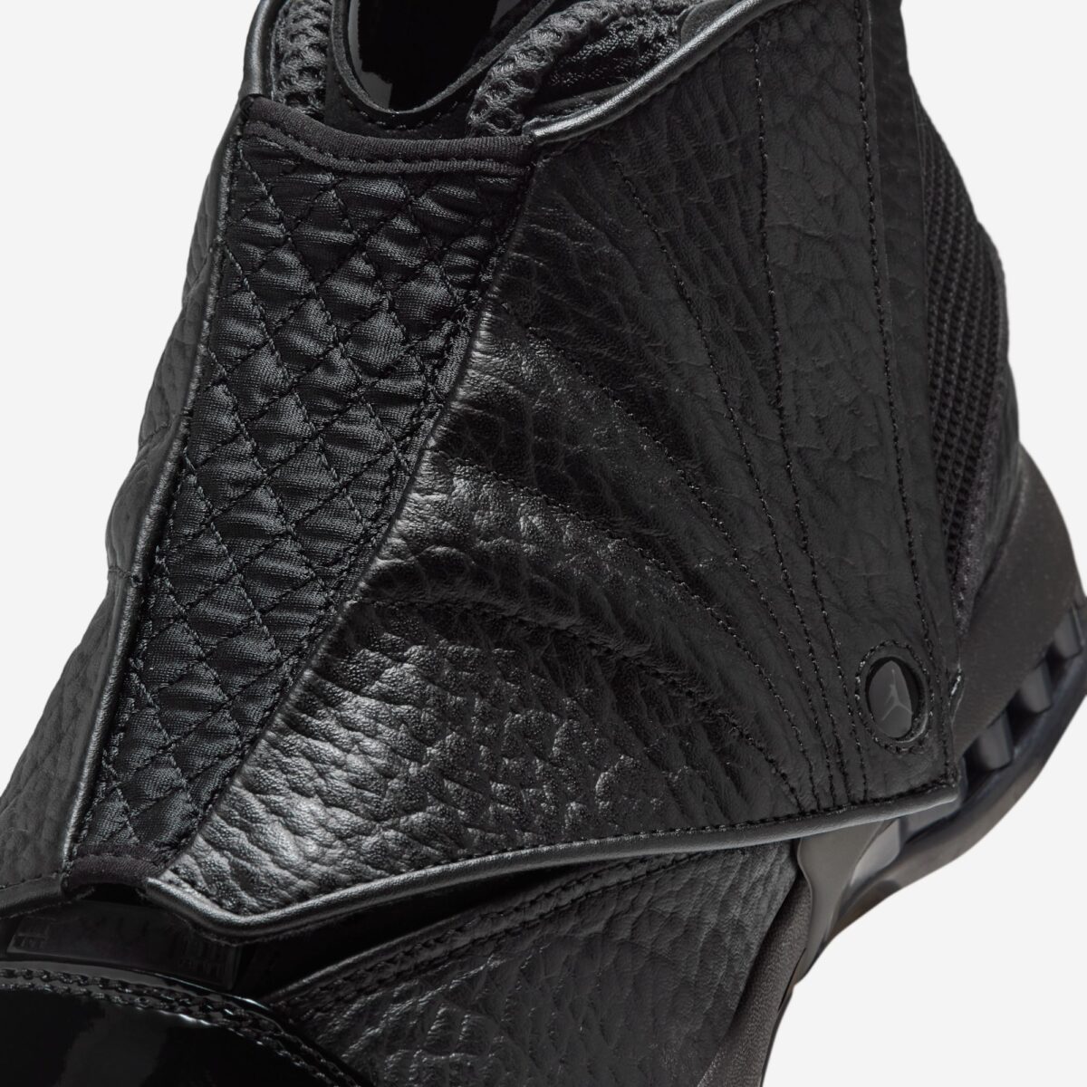 Air Jordan 16 Black Pack 2026 IZ2586-001