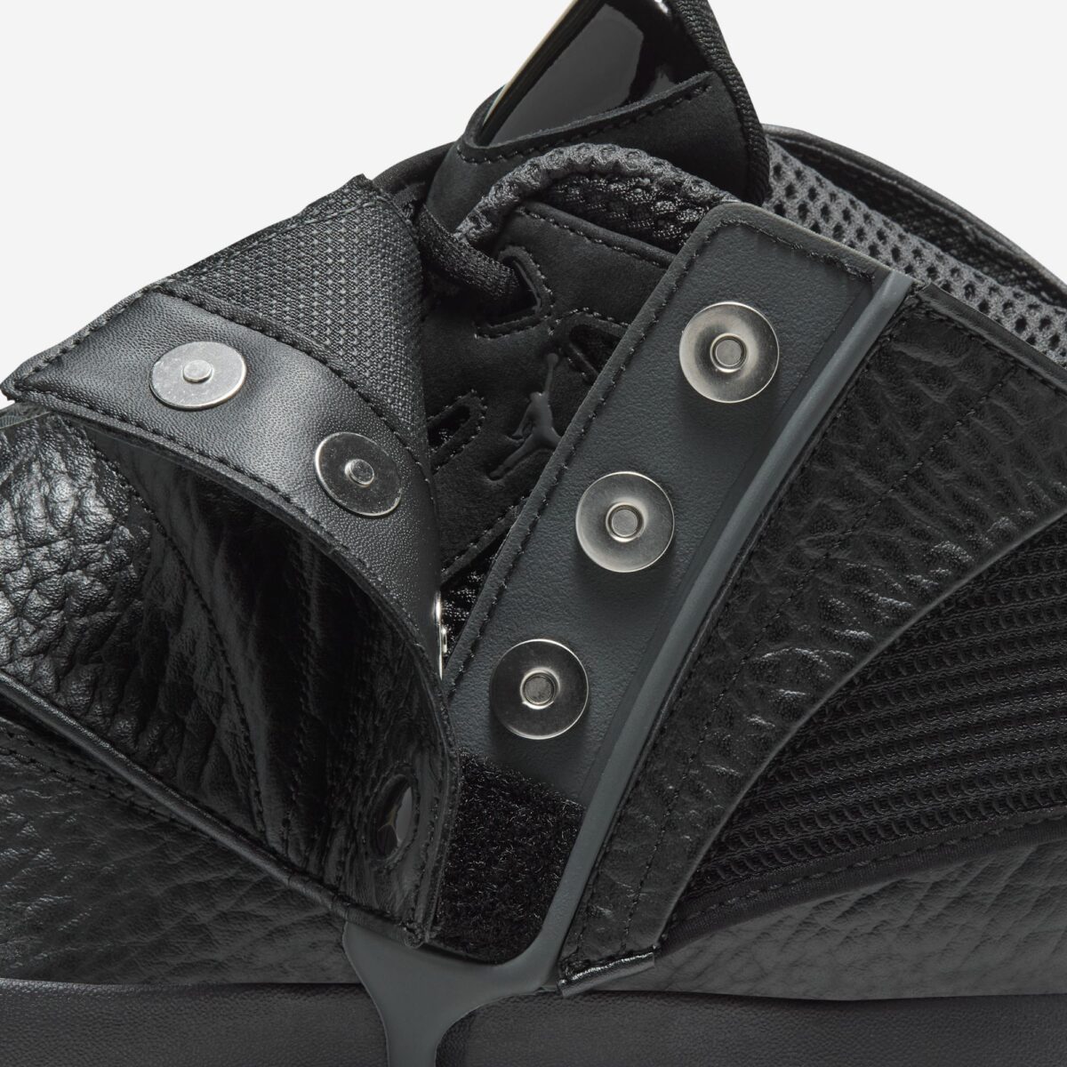 Air Jordan 16 Black Pack 2026 IZ2586-001